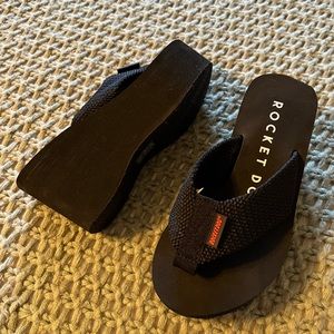 NWT Rocket Dog black platform sandals - no box